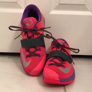 Kevin Durant Women’s/Youth Sneakers
